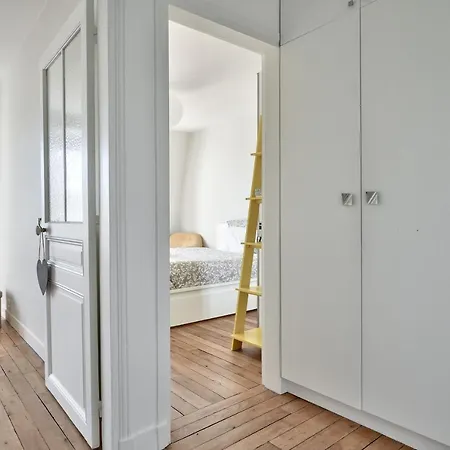 Beautiful Modern One Bedroom Flat Daire Levallois-Perret