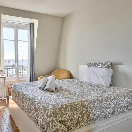 Beautiful Modern One Bedroom Flat * Levallois-Perret